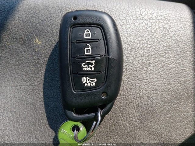 2020 HYUNDAI ELANTRA VALUE EDITION 11