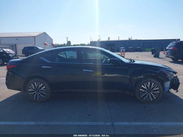2024 NISSAN ALTIMA SV INTELLIGENT AWD 13