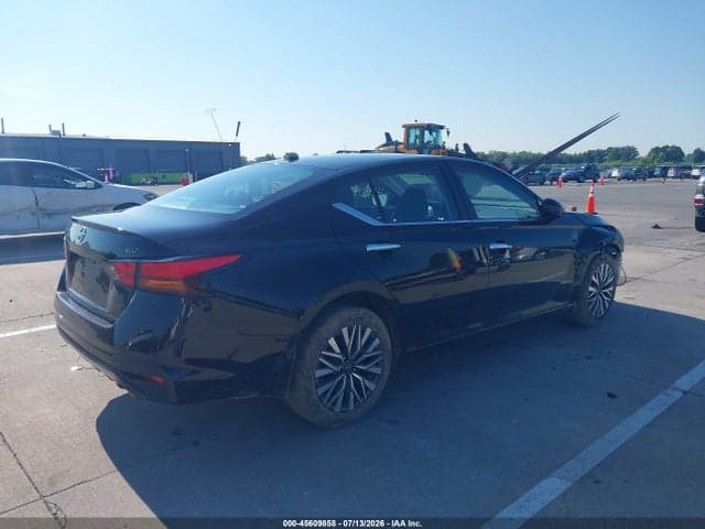 2024 NISSAN ALTIMA SV INTELLIGENT AWD 4