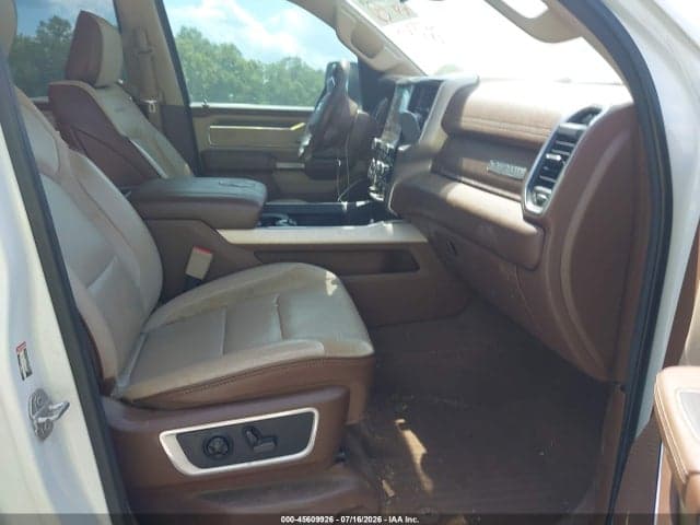 2019 RAM 1500 LARAMIE 5