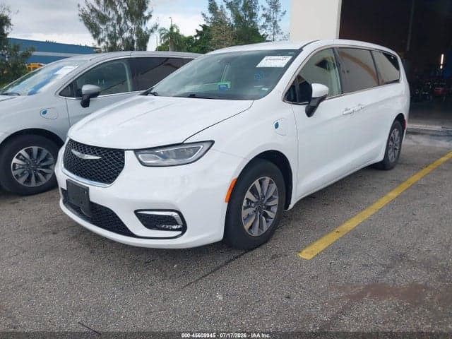 2023 CHRYSLER PACIFICA HYBRID TOURING L 2