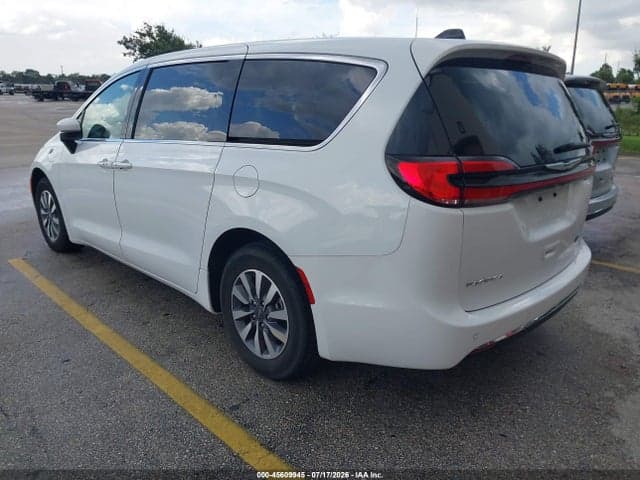 2023 CHRYSLER PACIFICA HYBRID TOURING L 3
