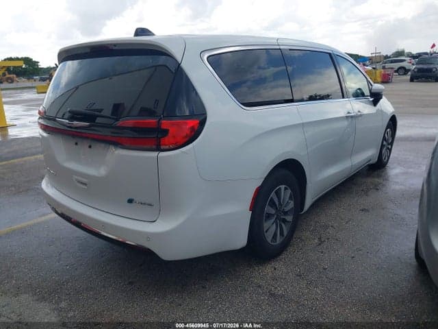 2023 CHRYSLER PACIFICA HYBRID TOURING L 4