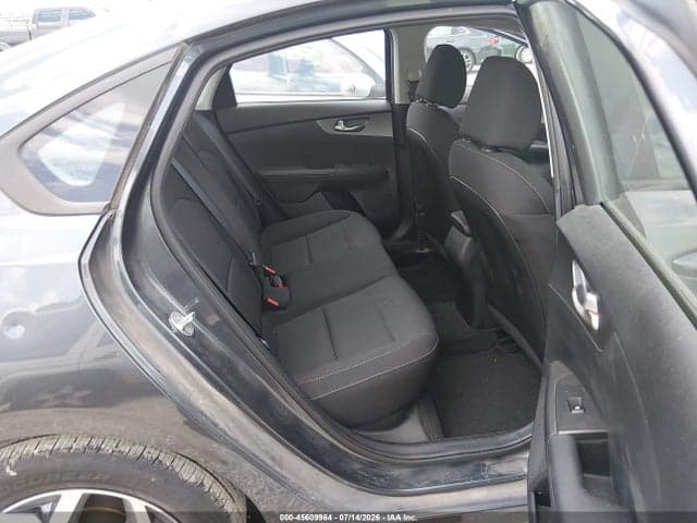 2020 KIA FORTE LXS 8