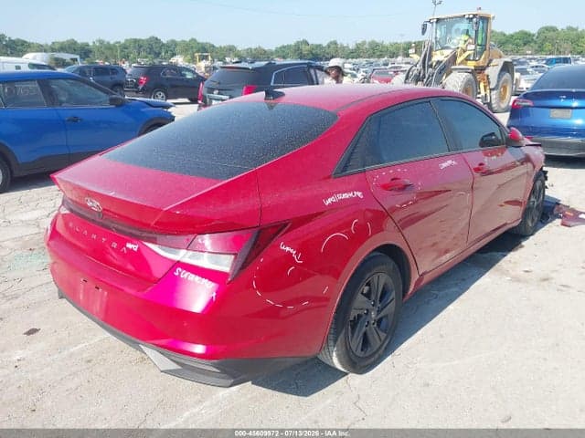 2022 HYUNDAI ELANTRA SEL 4