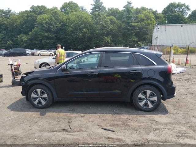 2017 KIA NIRO LX 15