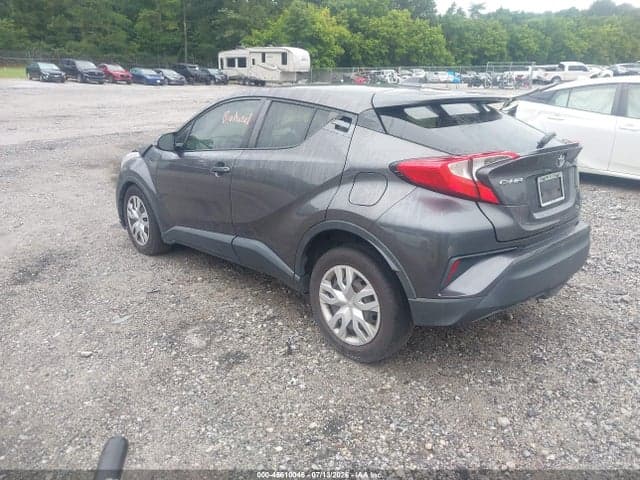 2020 TOYOTA C-HR LE 3
