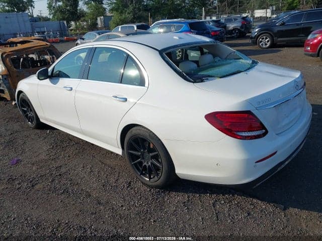 2018 MERCEDES-BENZ E 300 4MATIC 3