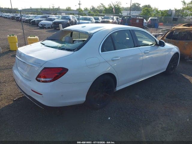 2018 MERCEDES-BENZ E 300 4MATIC 4