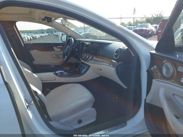 2018 MERCEDES-BENZ E 300 4MATIC 5