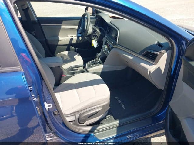 2020 HYUNDAI ELANTRA SE 5