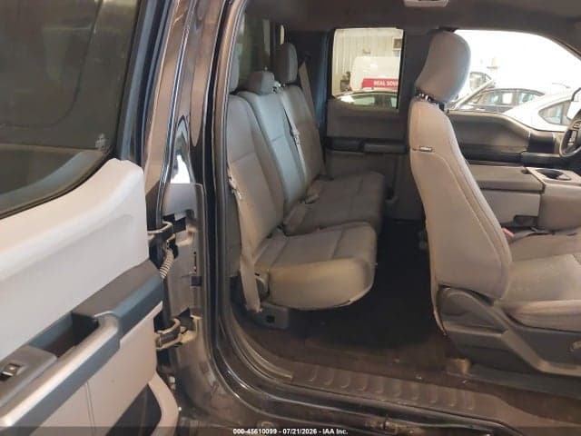 2017 FORD F-150 XLT 8