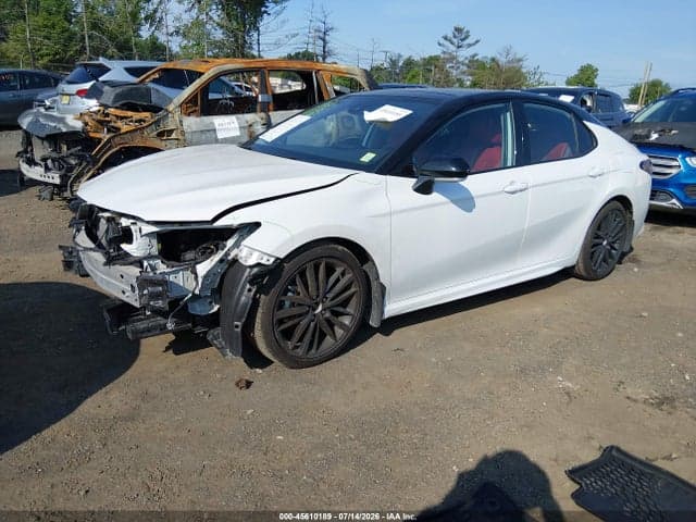 2023 TOYOTA CAMRY XSE AWD 2