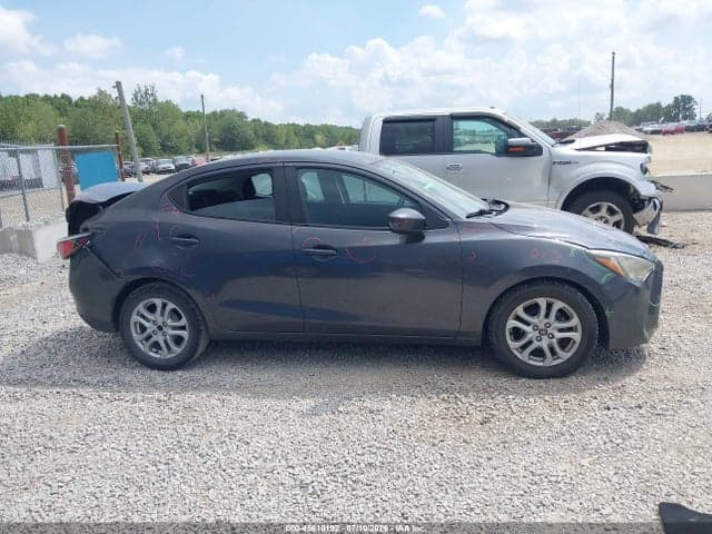 2018 TOYOTA YARIS IA 13