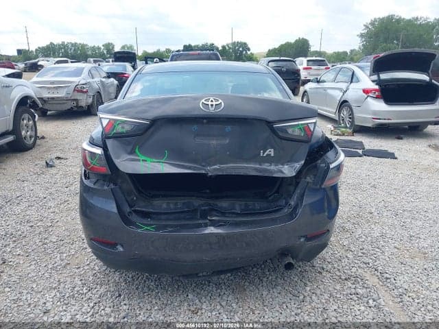 2018 TOYOTA YARIS IA 16