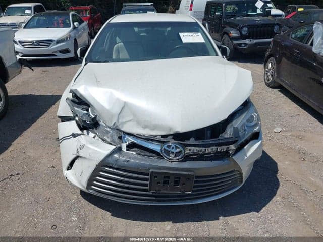 2017 TOYOTA CAMRY XLE 12