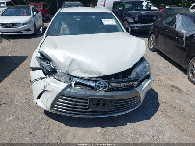 2017 TOYOTA CAMRY XLE 6