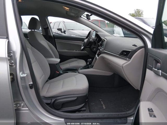2020 HYUNDAI ELANTRA SE 5