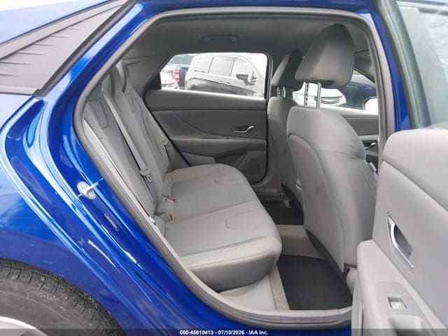 2021 HYUNDAI ELANTRA SE 8