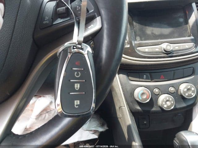 2019 CHEVROLET TRAX LT 11