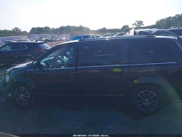 2017 DODGE GRAND CARAVAN SXT 14