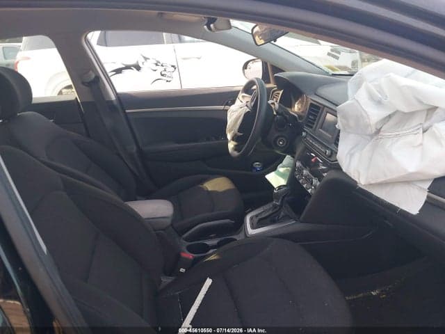 2020 HYUNDAI ELANTRA SE 5