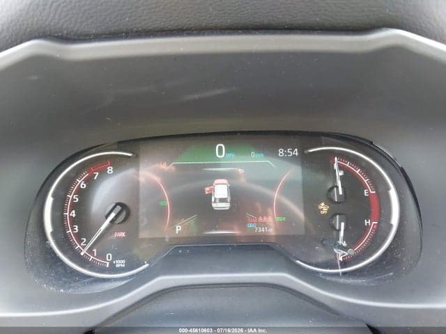 2025 TOYOTA RAV4 XLE 7