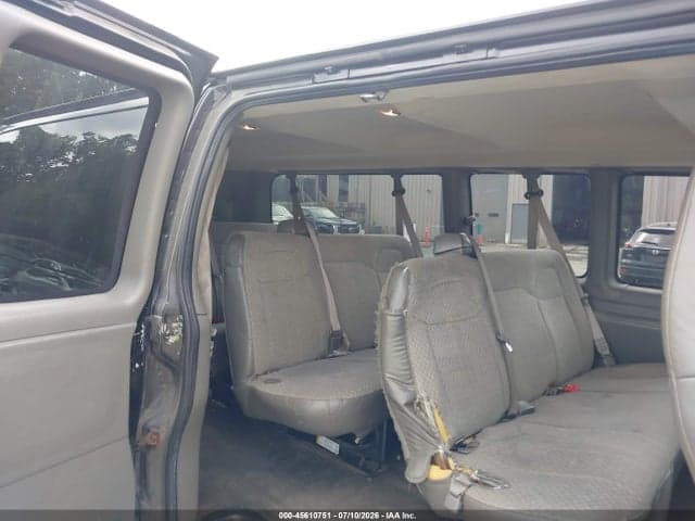 2017 CHEVROLET EXPRESS 3500 LT 8