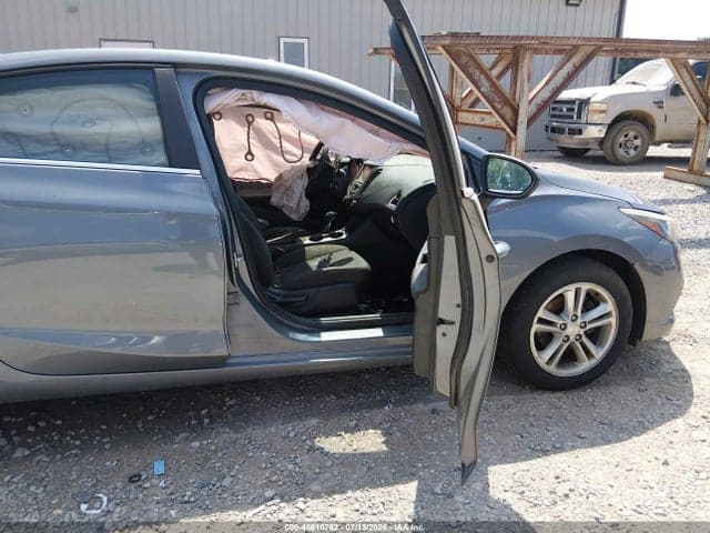 2018 CHEVROLET CRUZE LT AUTO 5
