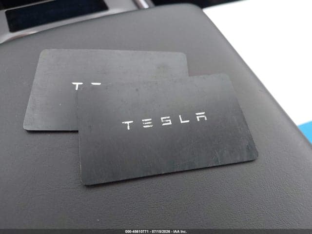 2024 TESLA MODEL Y PERFORMANCE DUAL MOTOR ALL-WHEEL DRIVE 10