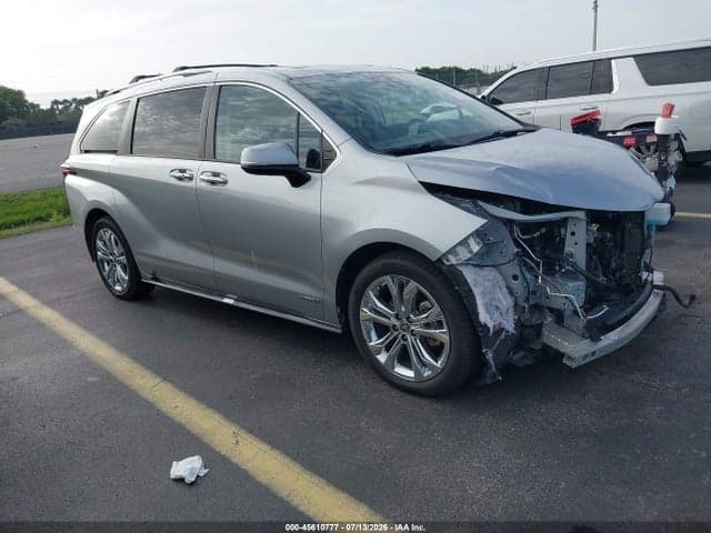 2021 TOYOTA SIENNA PLATINUM 1