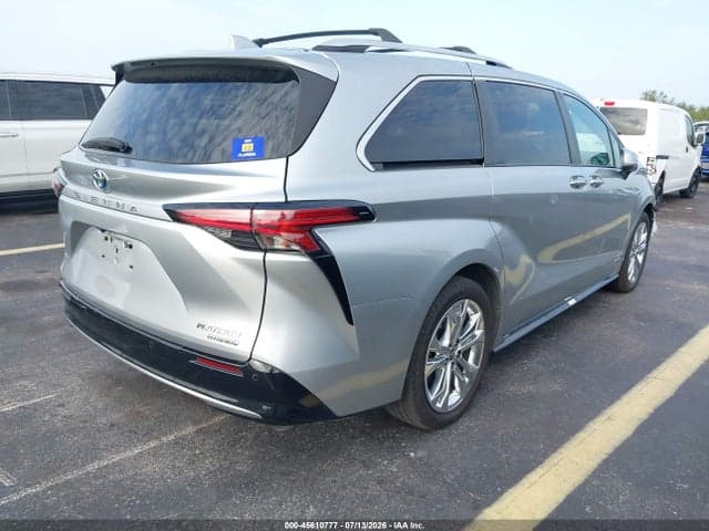 2021 TOYOTA SIENNA PLATINUM 4