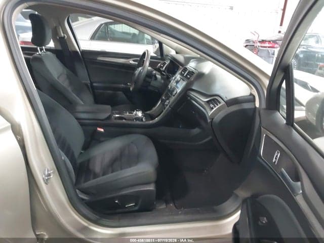 2017 FORD FUSION SE 5
