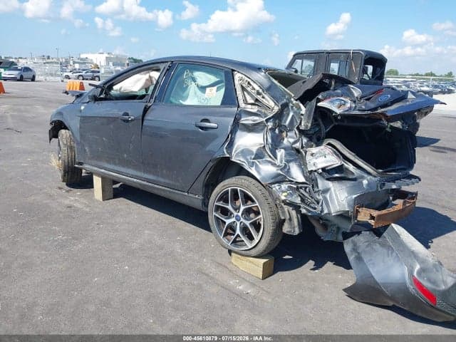 2017 FORD FOCUS SE 3