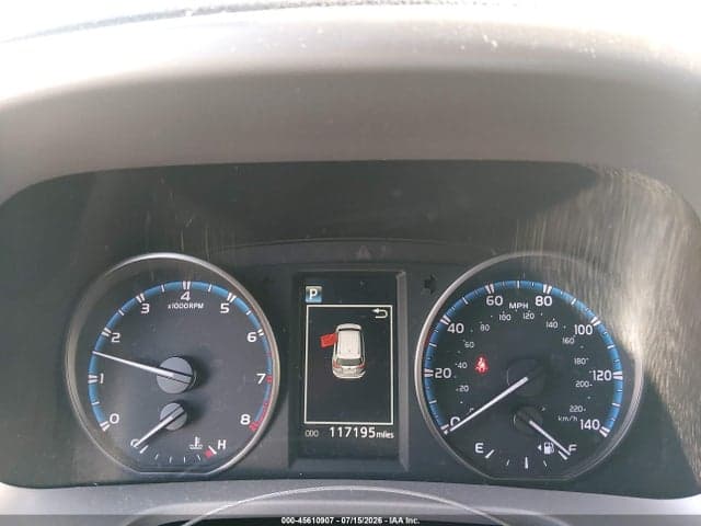 2017 TOYOTA RAV4 LE 7