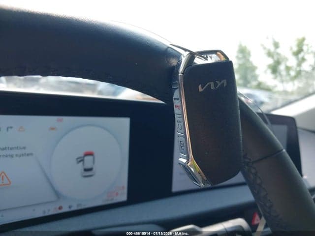 2024 KIA EV6 LIGHT LONG RANGE 11