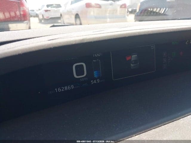 2017 TOYOTA PRIUS TWO 7