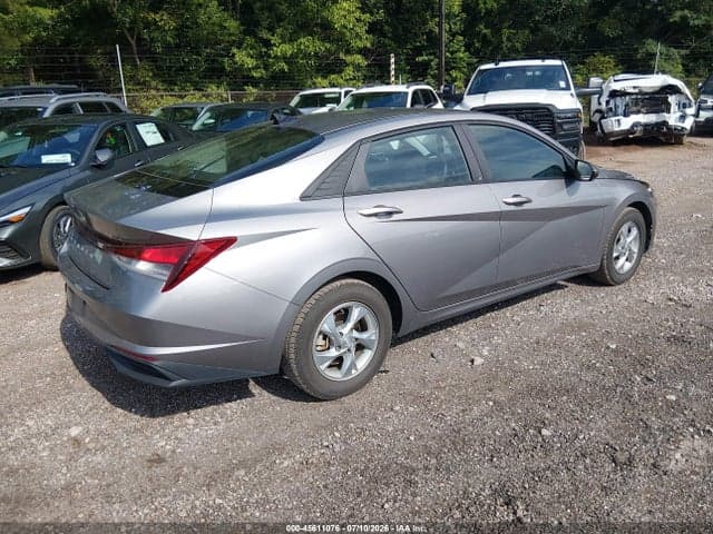 2023 HYUNDAI ELANTRA SE 4