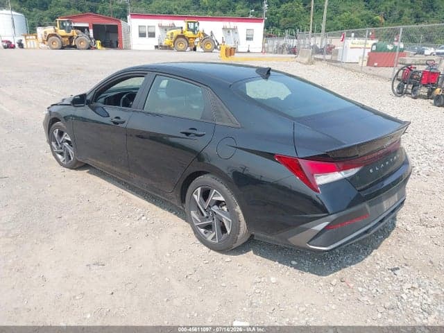 2025 HYUNDAI ELANTRA SEL SPORT 3