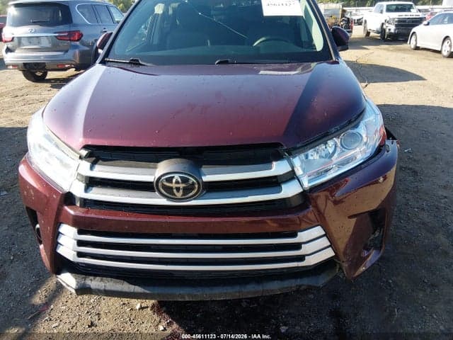 2019 TOYOTA HIGHLANDER LE 19