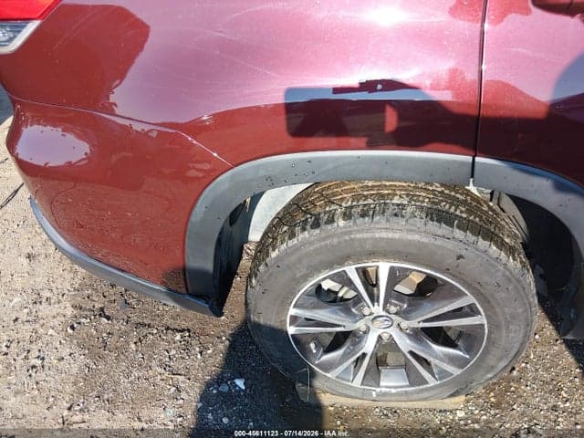 2019 TOYOTA HIGHLANDER LE 20