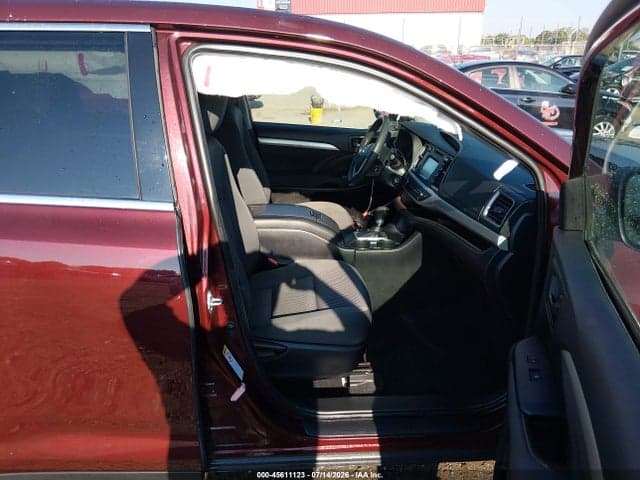 2019 TOYOTA HIGHLANDER LE 5