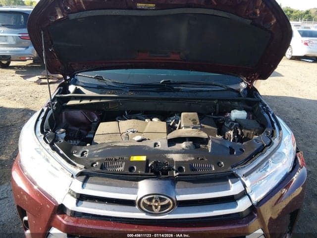 2019 TOYOTA HIGHLANDER LE 10