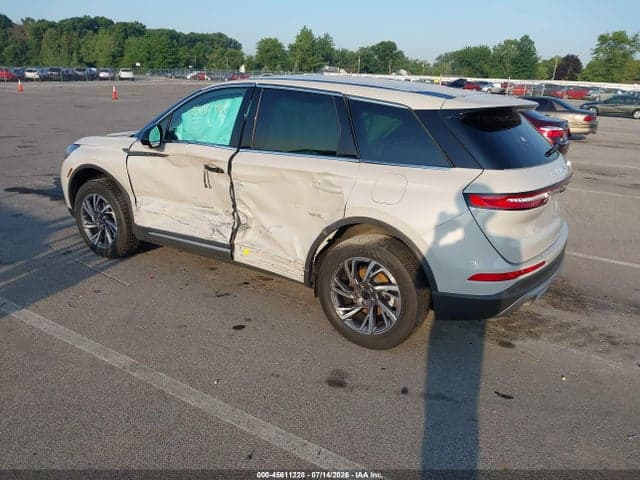 2024 LINCOLN CORSAIR PREMIERE 3