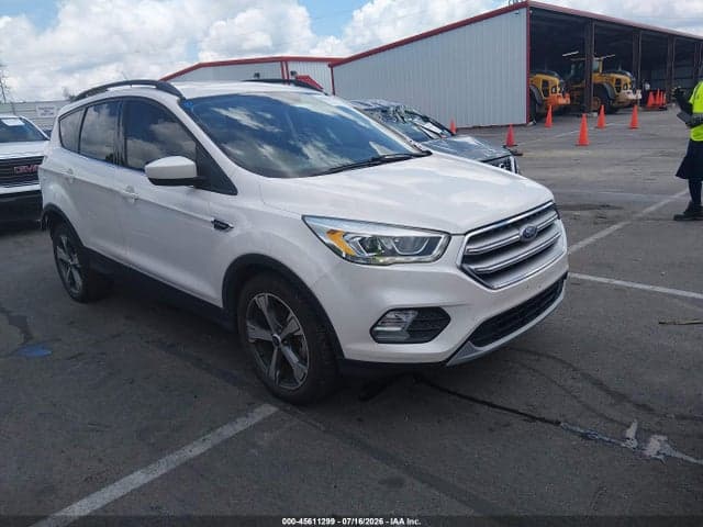 2017 FORD ESCAPE SE 1
