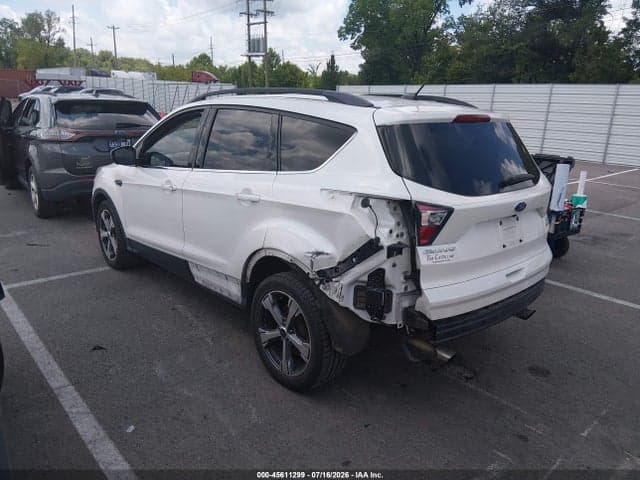 2017 FORD ESCAPE SE 3