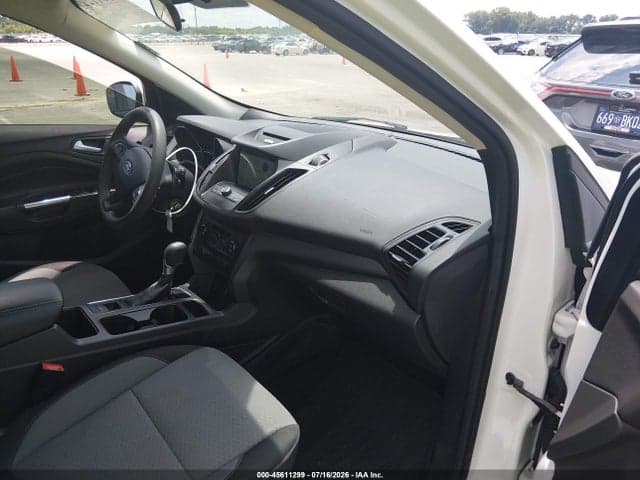 2017 FORD ESCAPE SE 5