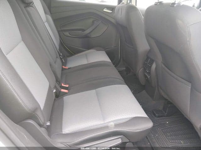 2017 FORD ESCAPE SE 8