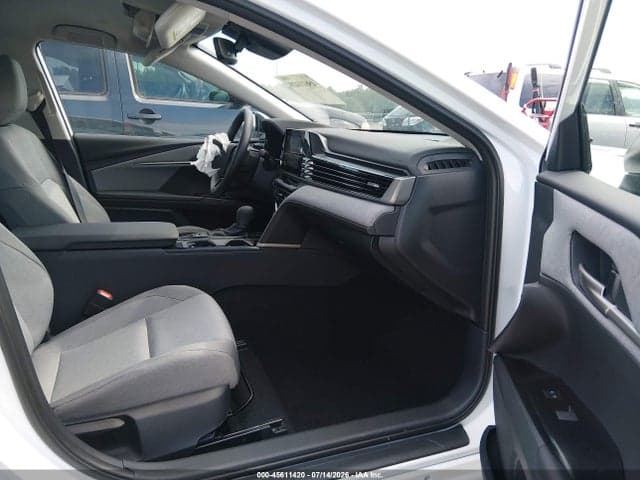 2026 TOYOTA CAMRY LE 5