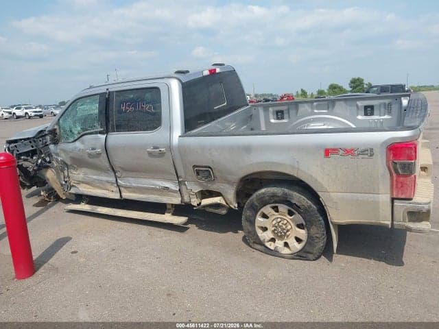 2024 FORD F-350 LARIAT 15